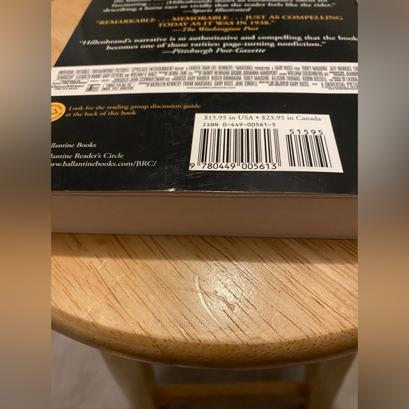 SEABISCUIT AN AMERICAN LEGEND by Laura Hillenbrand - Picture 5 of 5